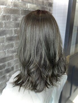 レム 泉中央店(L.E.M) ダークオリーブ