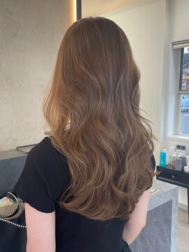 リエンスクレア(RIENS xrea) レイヤー*透明感ベージュ*ミディアムレイヤー*20代30代40代50代