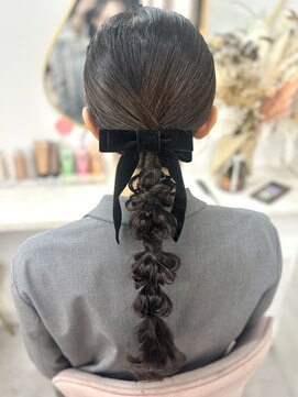 エルバイラビス 大宮(elu by lovis) 《Kurea》編みおろし/タイトヘア/結婚式ヘア