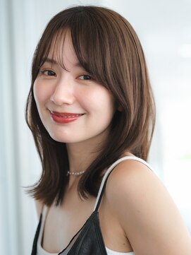 ガーデンヨコハマエスト(GARDEN YOKOHAMA est) ミディアム　レイヤー　外ハネ　前髪　暗めカラー　ワンカール