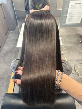 キング 梅田店(K!ng) 縮毛矯正髪質改善ハイライトレイヤーカット梅田美容室エクステ