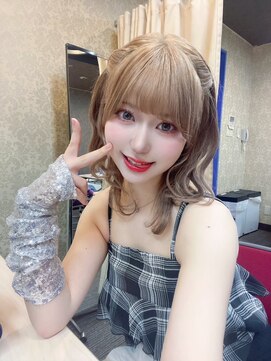 ルイス(L'wis) ハーフツイン.ケアブリーチ.ミルクティーベージュ.10代.20代