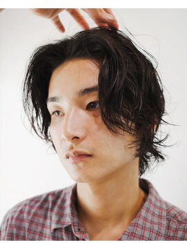 ゾーイ ボーイズ(ZOEY boyz) ニュアンスウルフパーマリバースセンターパートニュアンスパーマ