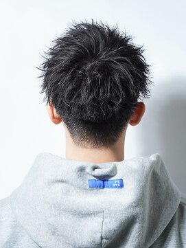 アルファ 新宿(alpha) フェザーパーマ/ブルーブラック/刈り上げセンターパート[新宿]
