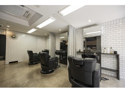 オモテサンドウ バーバー(OMOTESANDO BARBER)の写真