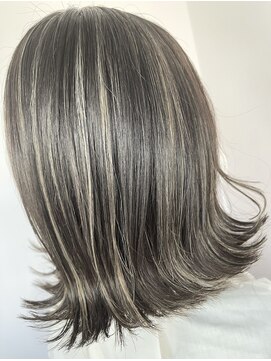 リーオオサカ(Lee Osaka) 【Lee大阪店】甘辛コントラスト3D外ハネボブ/新出奈津樹