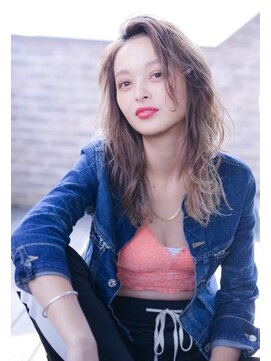 ケイト(kate) ［kate大宮］大人かわいいゆるロングxアッシュベージュ