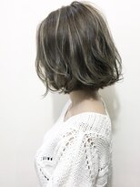 イメチェン小顔前髪外ハネボブ大人可愛いハイライトカラー
