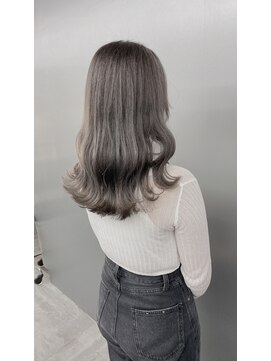 サイ アオヤマ(sai AOYAMA) シルバーグレージュ