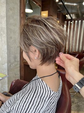 キー(key) 大阪心斎橋 大人ショートヘア