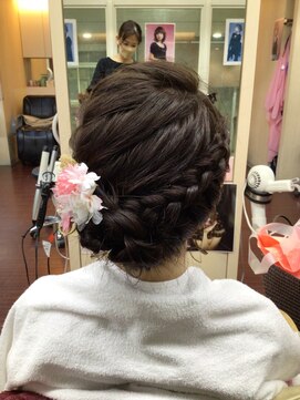 ヘアサロン ユニティ(Hair Salon Unity) キュート系サイドシニヨン