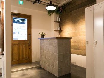 リースス(RISUSU)の写真/【南海松ノ浜駅/徒歩2分】丁寧なカウンセリングでお悩み改善！平日のご来店でお得に綺麗を手に入れて♪