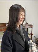顔まわりレイヤー　前髪短め　オリーブグレージュ　担当阿知波