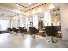 リアン(lien)の雰囲気（広々とした店内で換気も良いです◇）