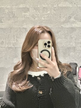 アクション 心斎橋店(ACTION) 20代30代レイヤーカット　韓国ヘア　くすみベージュ　顔まわり