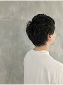 オン眉ネオウルフスパイキーショート