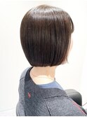 オン眉ボブ/ミニボブ/切っぱなしボブ/ベージュカラー