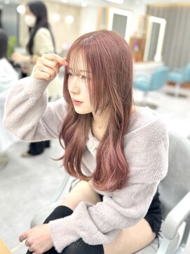 エルサ ザ リープ(ELSA the leap) 【ブリーチカラー/ダブルカラー】ピンクベージュ/レイヤーカット