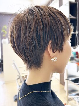ワイボンドヘアー(Y bond hair) 似合わせカット20代30代40代50代ショートボブくびれレイヤーボブ