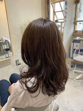 リト(Lit) 【大人かわいい】小顔 切りっぱなしロング モテ愛されヘア