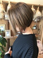 ホワイト(WHITE HAIR@NICOLA)&nbsp;ハイライト×アッシュベージュ