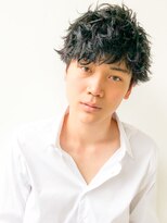 ラルユー 金山(LallYou)&nbsp;シルバーカラー/フェードカット/かき上げ/ニュアンスマッシュ