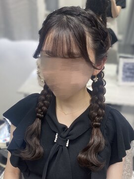 アールエーサロンモノクロ 秋葉原(RA SALON モノクロ) みつあみアレンジ
