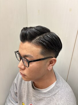 ヘアーアンドグルーミング ヨシザワインク(HAIR&GROOMING YOSHIZAWA Inc.) サイドパート/バーバースタイル/フェードカット
