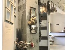ニィー バイ ディコ(nii by Dico)の雰囲気（店内【#井尻駅#赤み消しカラー】）