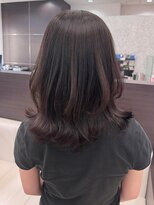 外ハネ×くびれミディ
