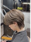 センターパートウルフ