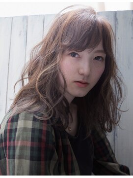 エール(a:le) 日差しに透けるブルージュ