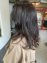 アールヘア ナチュラルアンドオーガニックサロン レイヤーハイライトスタイル×ラベンダーアッシュ×30代40代50代