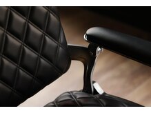 【こだわり抜いたセット面】魅了する、威風堂々とした佇まい。“Classica100”#<理容室>　