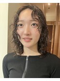 ミディアムカーリーヘアー