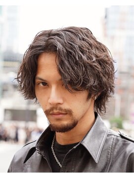 レタッチ バイ フィフス 銀座(RETOUCH by fifth) 銀座ツイストパーマ緩めツイストスパイラルパーマセンターパート