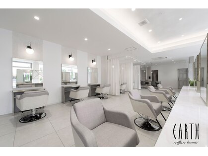 アース コアフュールボーテ 上尾店(EARTH coiffure beaute)の写真