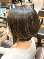 フラココ 神楽坂(hurakoko kagurazaka)&nbsp;【猪俣望】ウィービングで綺麗なツヤの前下がりショートボブ