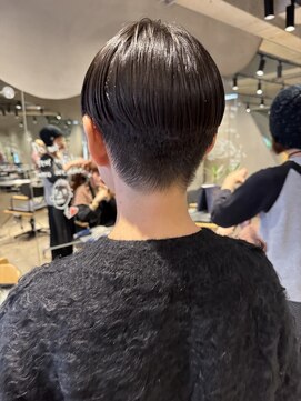 ビビト(bibito) bibito 大人のマッシュ　ベリーショート　刈り上げ女子