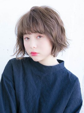 ルティア 池袋(Lutia) アッシュベージュゆるふわショート