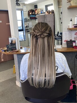 ヘアーステージブルーム(HAIR STAGE BLOOM) 編み込みエクステ