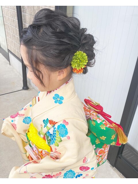 七五三　着物アレンジ　シニヨン　お子様ヘアアレンジ