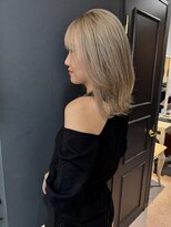 ジアン バイ ミルボン 西宮ガーデンズプラス(GIEN by milbon)&nbsp;ミディアムボブ/レイヤー/カーキベージュ/濱田 実果