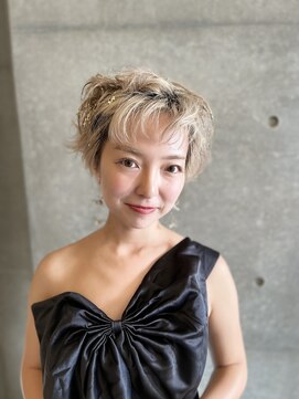 ヘアーズギャラリードアーズ(HAIR'S GALLERY DOORS) ヘアアレンジ