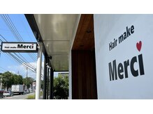 メルシー(Merci)の雰囲気（お店の入り口です♪）