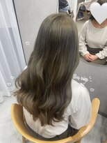 ヌーヴェル(nouvelle)&nbsp;オリーブベージュ×ロング