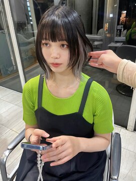 オブヘアージユウガオカ(Of HAIR Jiyugaoka) 【インナーカラー×レイヤーボブ】