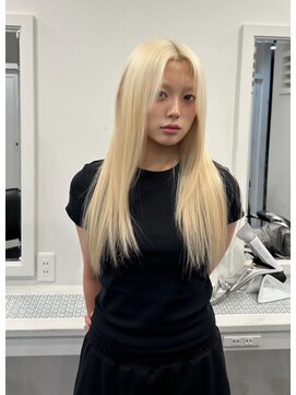 ヴィア(Via) ホワイトブロンド/ブロンド/髪質改善トリートメント