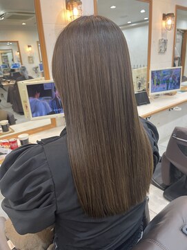 ラフューネ ヨコハマ(Raffune Yokohama) グレージュカラー // Raffune Yokohama MAO