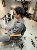 針金パーマを生かしてカット